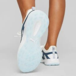 Puma Women's Ignite Malibu Golf Shoes White/Silver/Evening Sky 14 Puma Women's Ignite Malibu Golf Shoes White/Silver/Evening Sky -Elite Golf Shop puma womens ignite malibu golf white silver eve sky 376158 04 mod2 itempicture